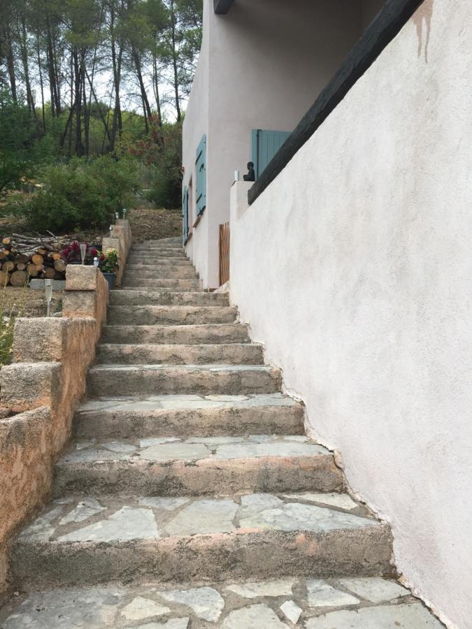 La Maison Du Petit Thomas Taradeau 外观 照片